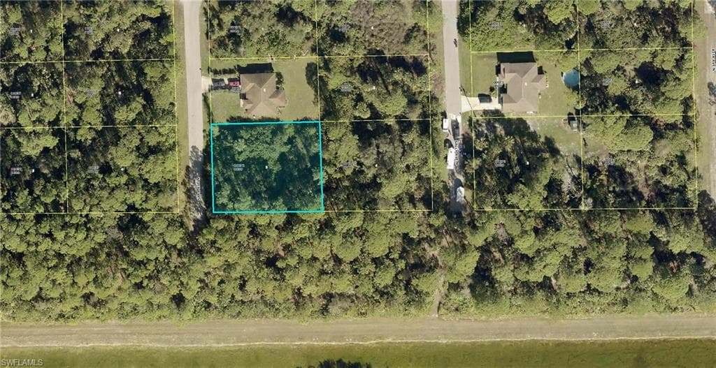 4700 Sara AVE N LEHIGH ACRES, FL 33971