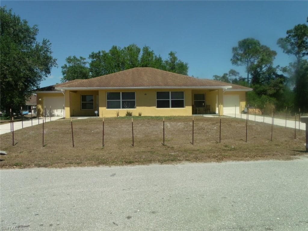 4540 27th ST SW LEHIGH ACRES, FL 33973