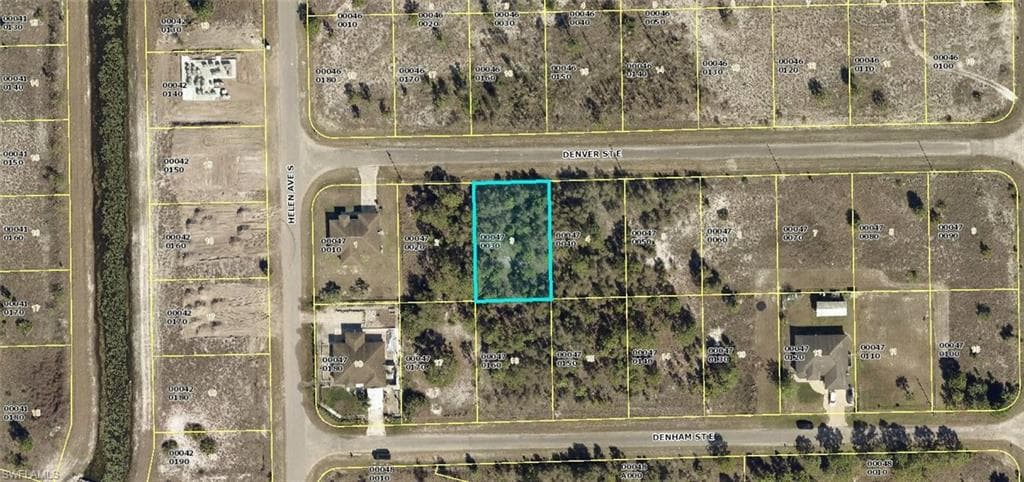 1242 Denver ST E LEHIGH ACRES, FL 33974
