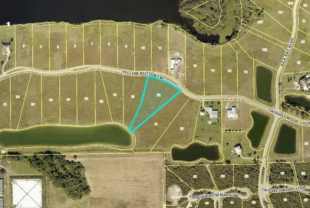 22820 Yellow Button LN ALVA, FL 33920