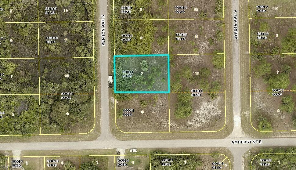 517 Penton AVE S LEHIGH ACRES, FL 33974