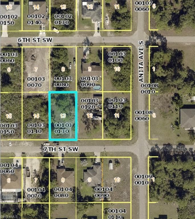 2604 7th ST SW LEHIGH ACRES, FL 33976