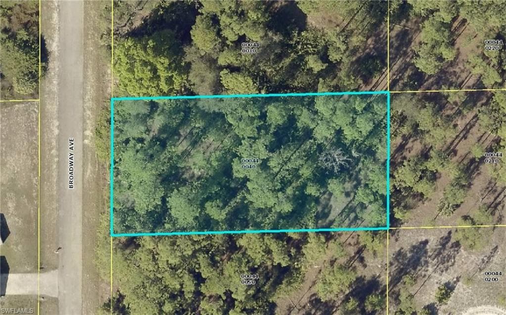 1516 Broadway AVE LEHIGH ACRES, FL 33972