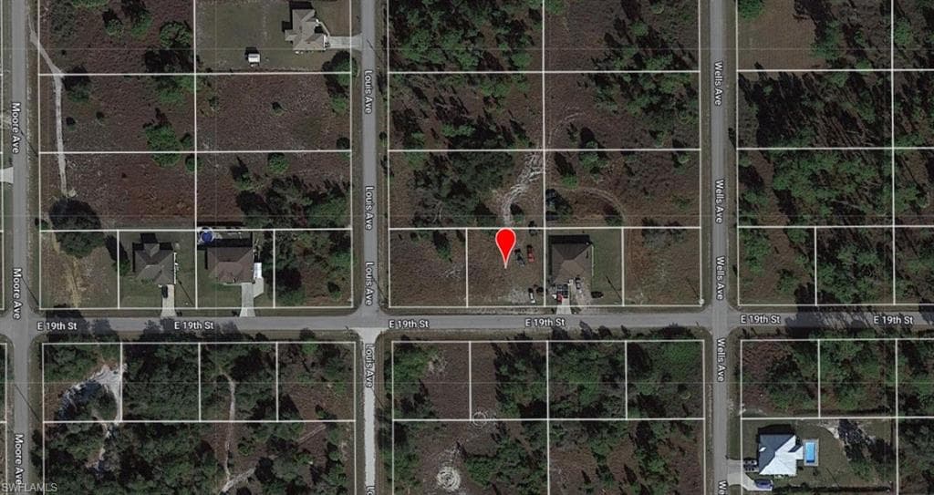 4103 E 19th ST LEHIGH ACRES, FL 33972