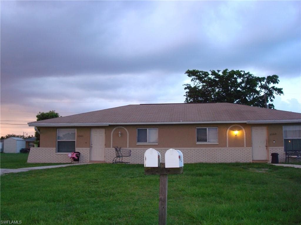 1201-1203 NE 8th TER CAPE CORAL, FL 33909