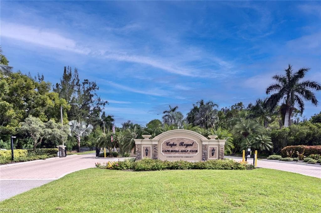11798 Royal Tee CT CAPE CORAL, FL 33991