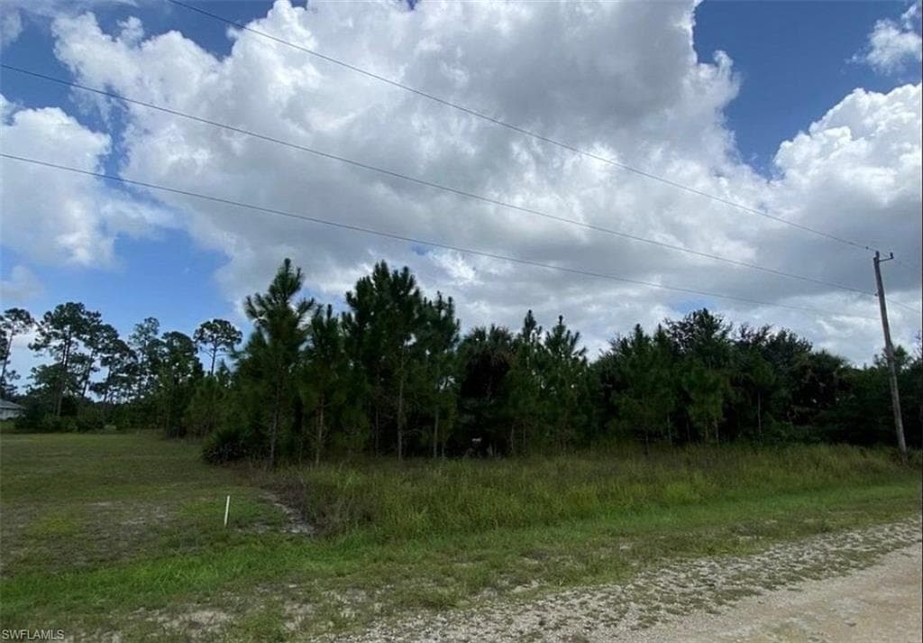 914 Washington AVE LEHIGH ACRES, FL 33972