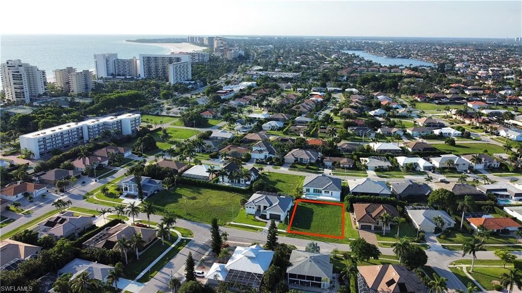 824 Amber DR MARCO ISLAND, FL 34145