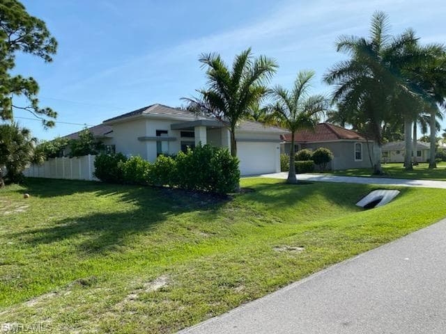 689 105th AVE N NAPLES, FL 34108