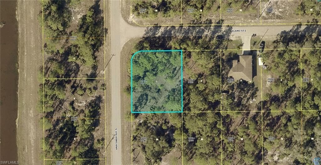 710 Alamo ST E LEHIGH ACRES, FL 33974
