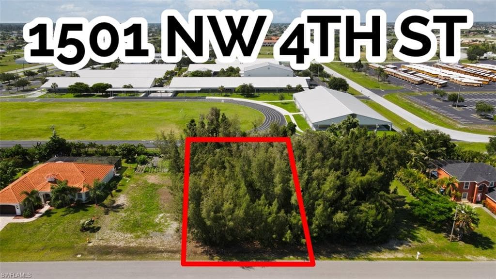 1501 NW 4th ST CAPE CORAL, FL 33993