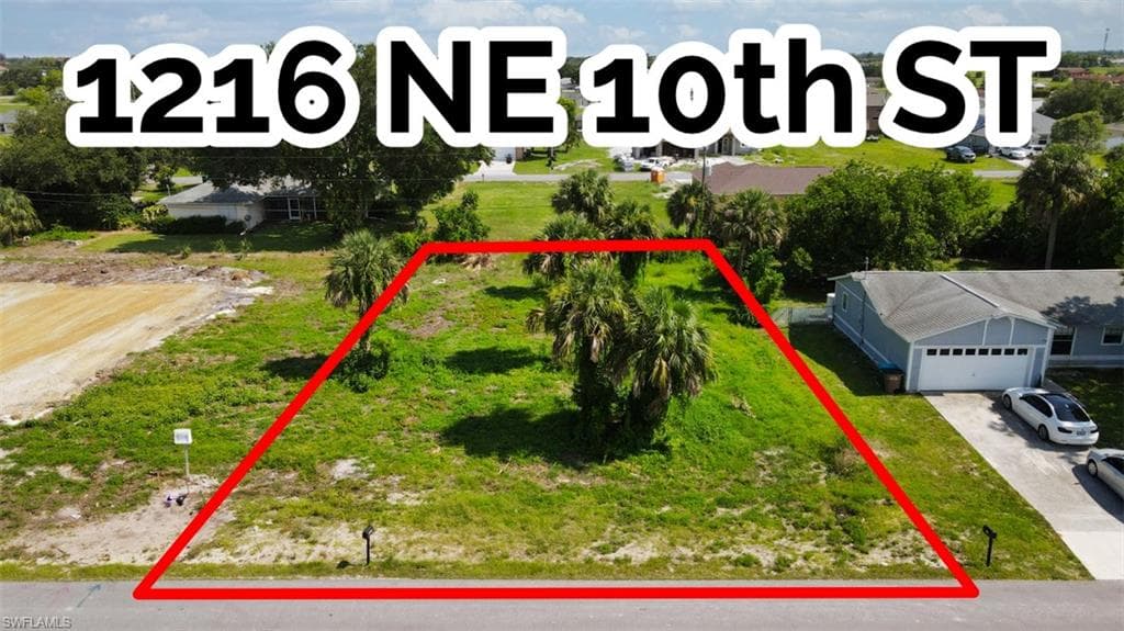 1216 NE 10th ST CAPE CORAL, FL 33909