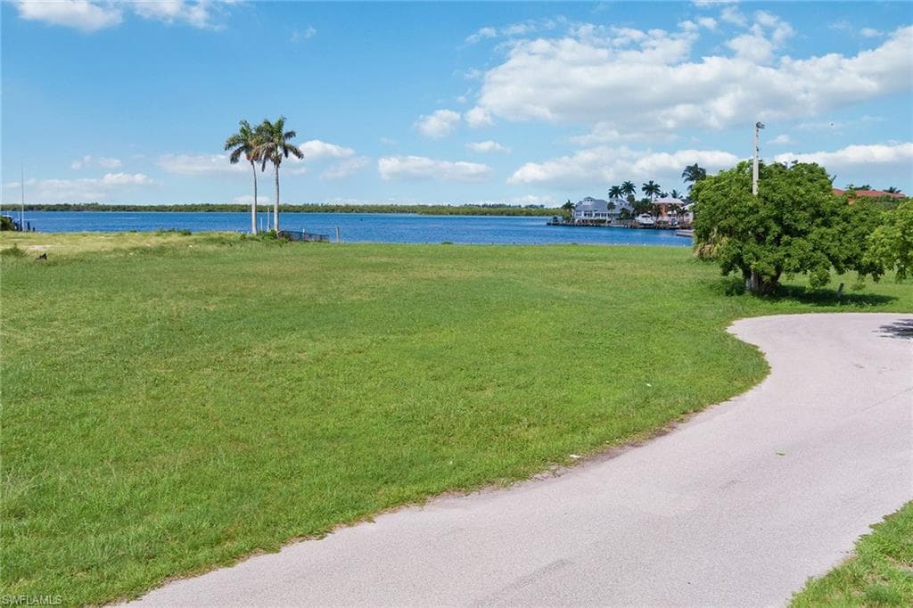 1781 Osceola CT MARCO ISLAND, FL 34145
