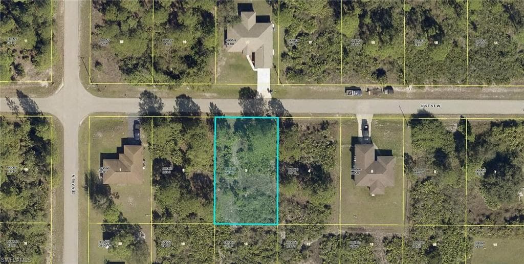 2715 41st ST W LEHIGH ACRES, FL 33971