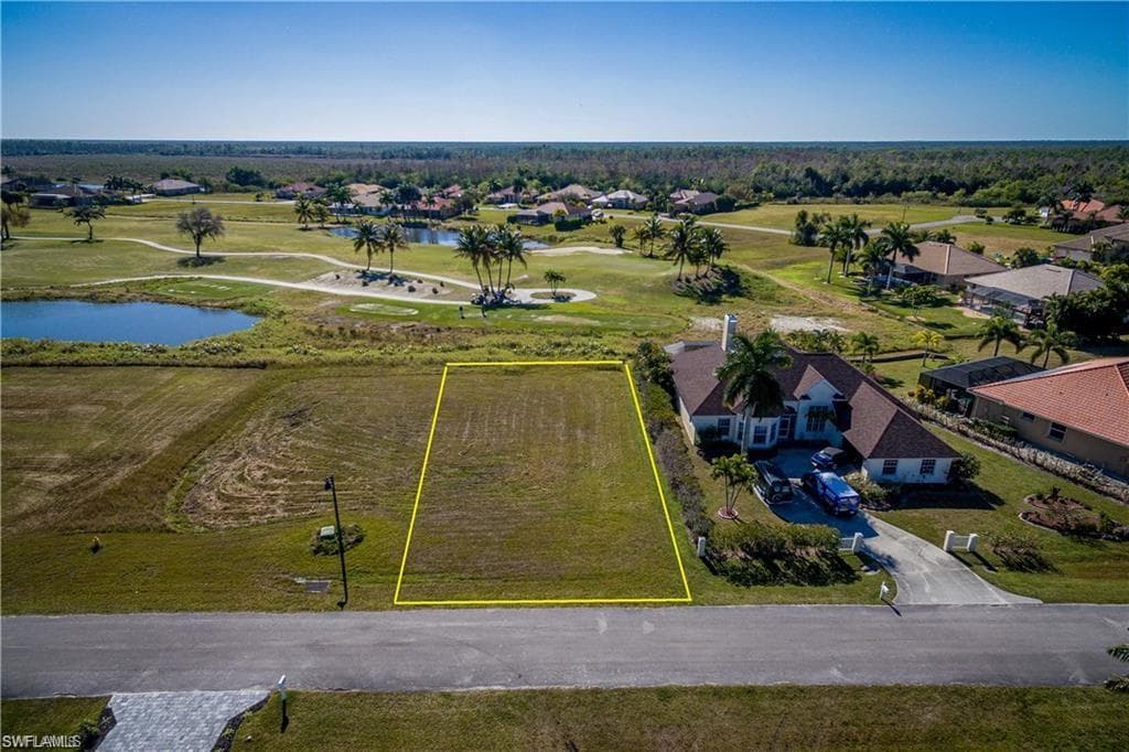 18012 Greenwood DR NAPLES, FL 34114