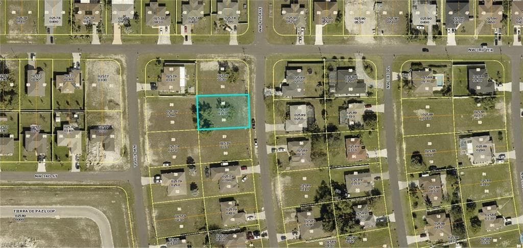 304 NW 4th AVE CAPE CORAL, FL 33993
