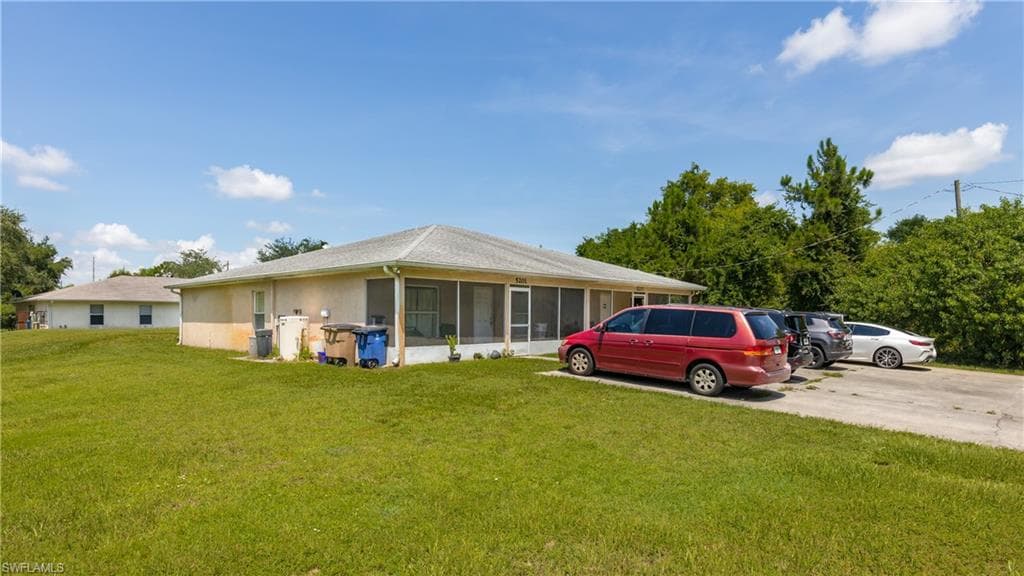 5201-5203 29th ST SW LEHIGH ACRES, FL 33973