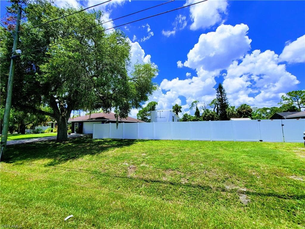 1377 Kensington ST PORT CHARLOTTE, FL 33952