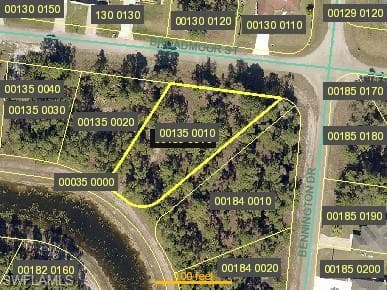424 Broadmoor ST LEHIGH ACRES, FL 33974