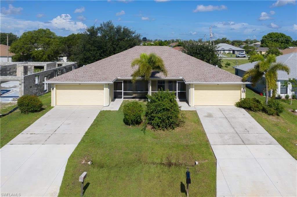 910-912 NE 8th PL CAPE CORAL, FL 33909