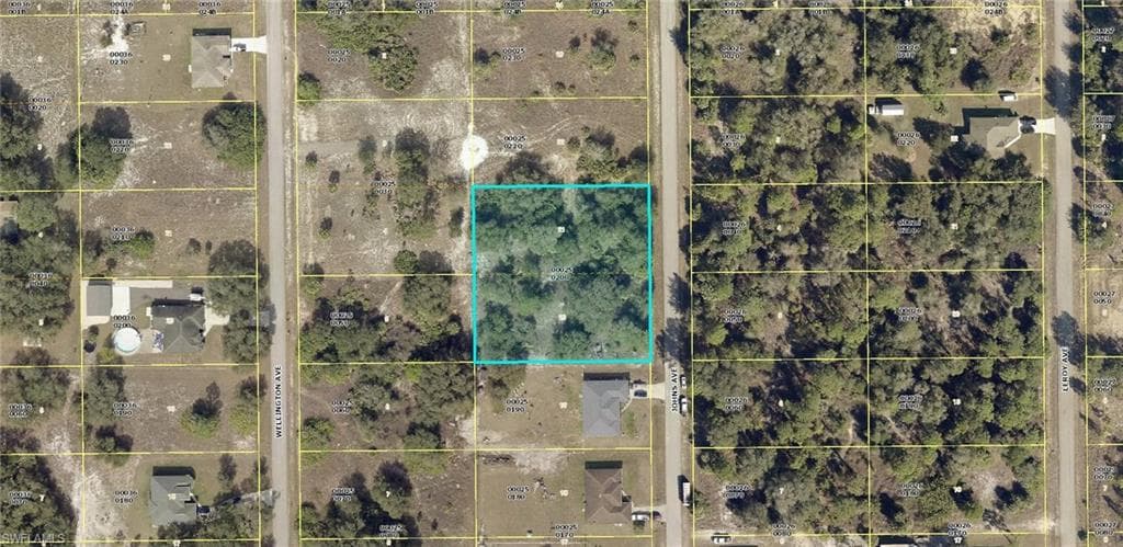 1815 Johns AVE LEHIGH ACRES, FL 33972