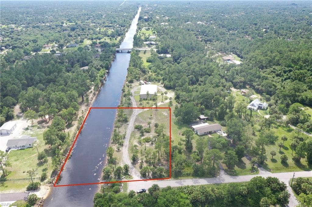 8XX 11th ST SW NAPLES, FL 34117