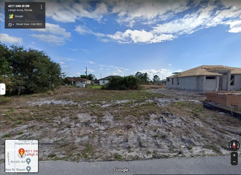 4211 24th ST SW LEHIGH ACRES, FL 33976