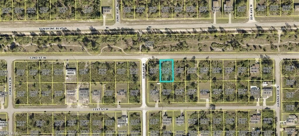 2817 32nd ST W LEHIGH ACRES, FL 33971