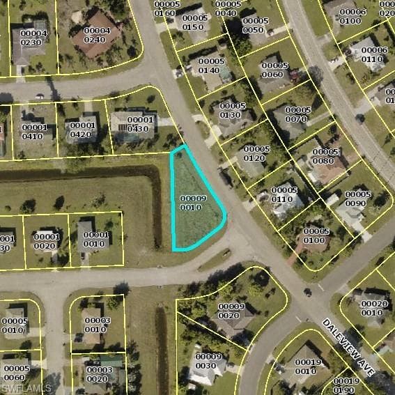 122 Daleview AVE LEHIGH ACRES, FL 33936