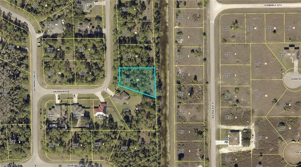 725 Brannen AVE LEHIGH ACRES, FL 33974