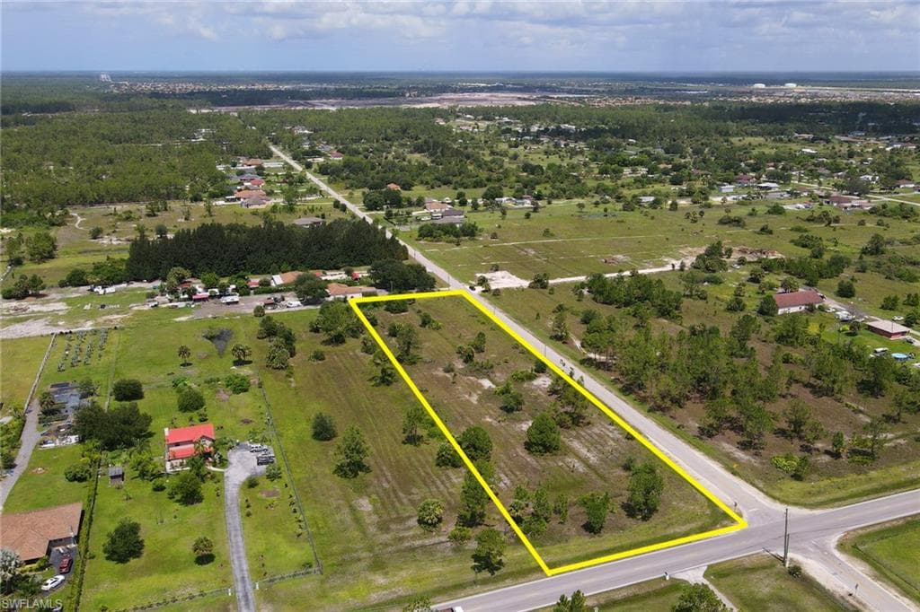 3010 27th AVE NE NAPLES, FL 34120