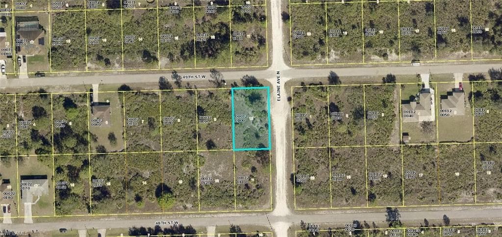 2701 49th ST W LEHIGH ACRES, FL 33971