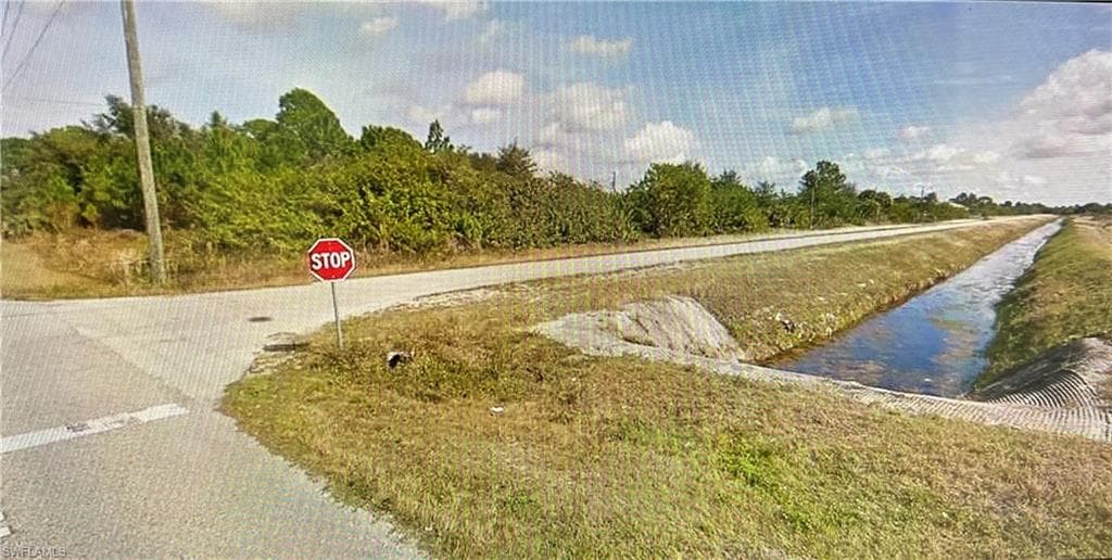 1600 Moore AVE LEHIGH ACRES, FL 33972