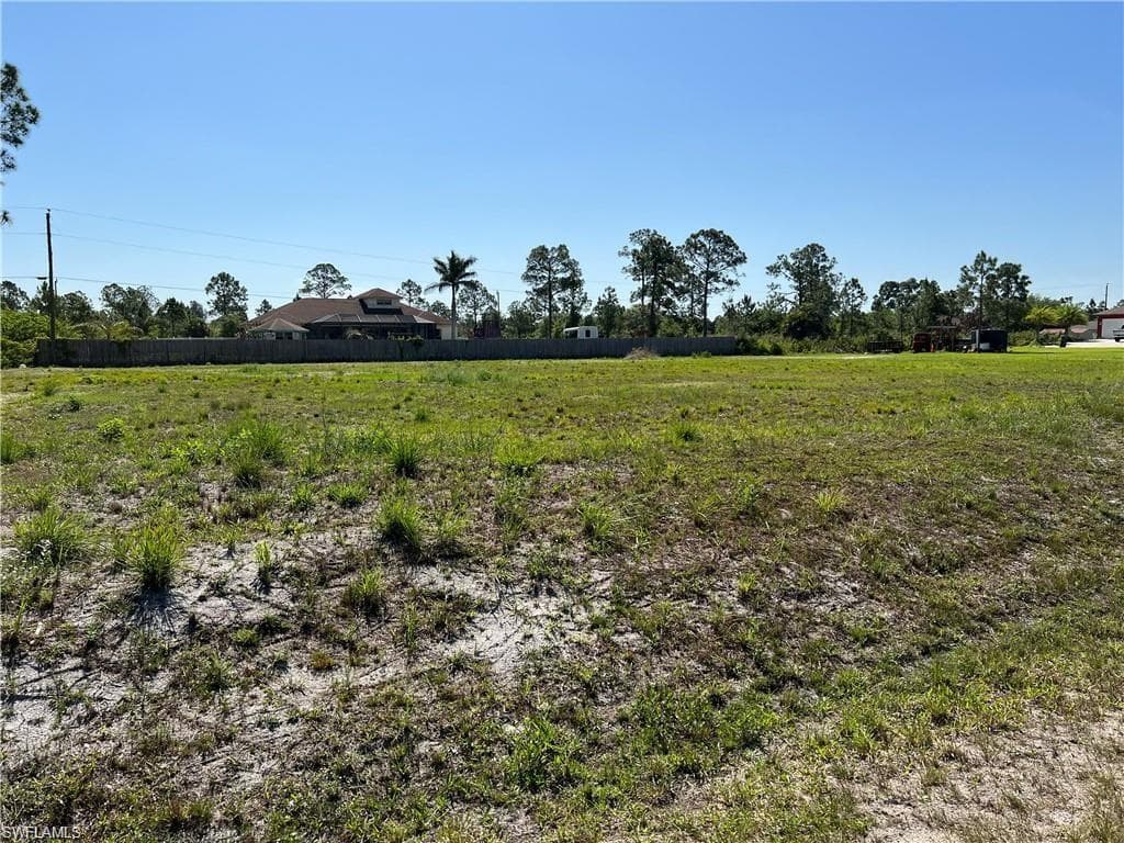 1020 Poinsettia AVE LEHIGH ACRES, FL 33972