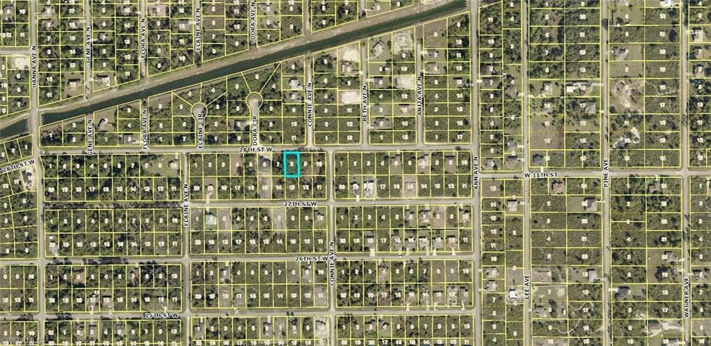 2605 28th ST W LEHIGH ACRES, FL 33971