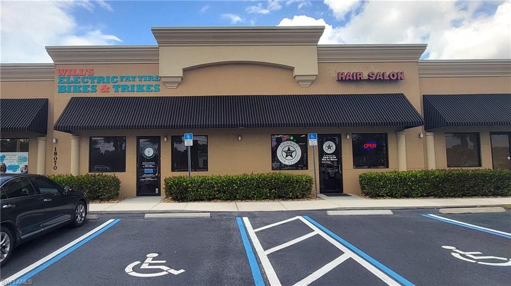18070 Tamiami TRL 103