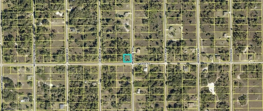 3707 19th ST LEHIGH ACRES, FL 33972