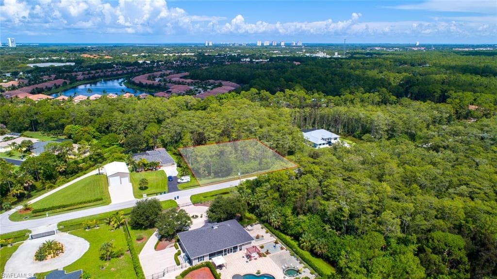 25546 Busy Bee DR BONITA SPRINGS, FL 34135