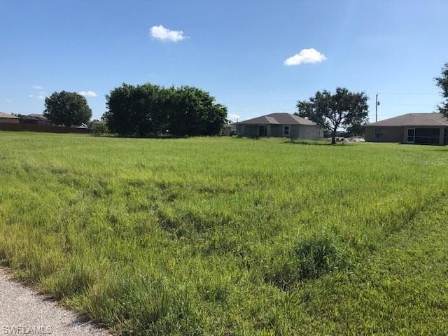 203 NW 26TH AVE CAPE CORAL, FL 33993