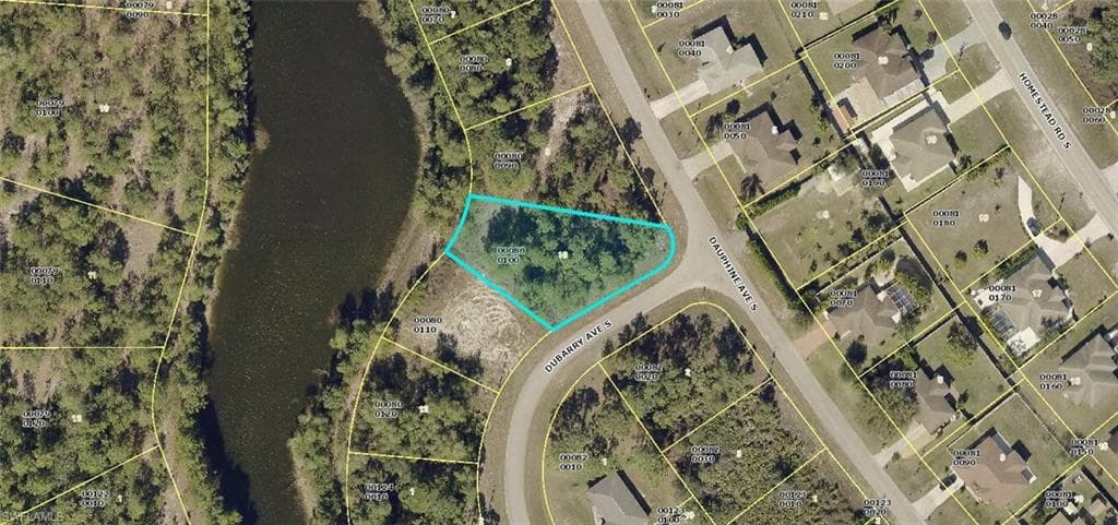 628 Dubarry AVE S LEHIGH ACRES, FL 33974