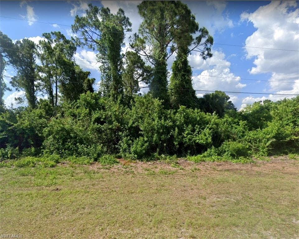 815 Sentinela BLVD LEHIGH ACRES, FL 33974