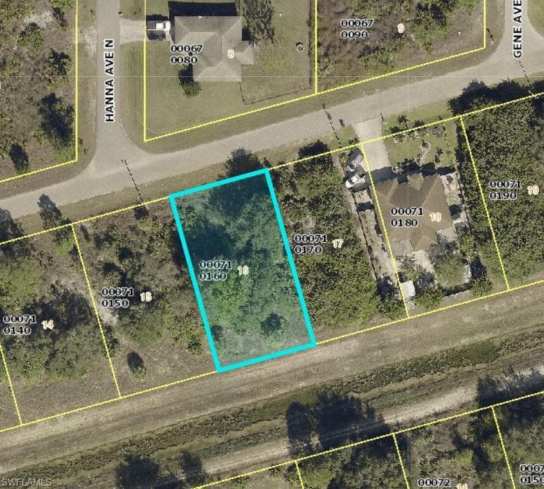 2715 Darlene PL LEHIGH ACRES, FL 33971