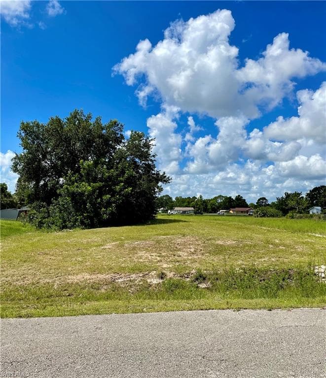4019 6th ST W LEHIGH ACRES, FL 33971