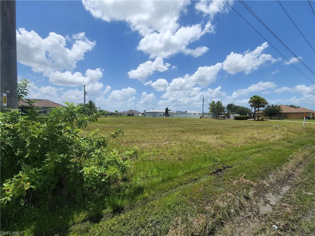 216 Kismet PKY E CAPE CORAL, FL 33909