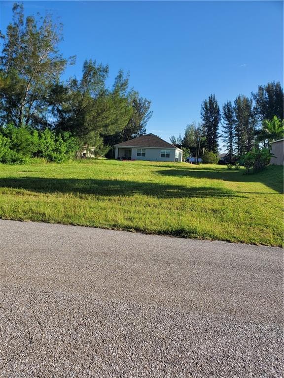 2913 NW 9th TER CAPE CORAL, FL 33993