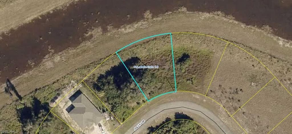 7015 Jolly CIR LABELLE, FL 33935
