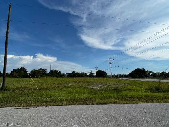 1526 NW 9th ST CAPE CORAL, FL 33993