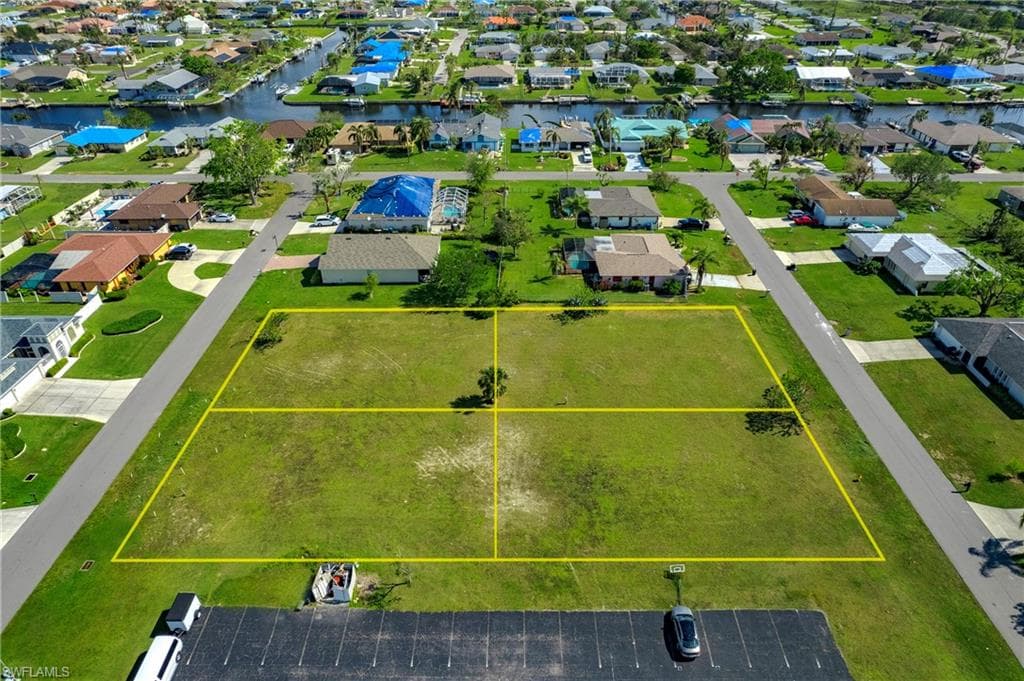 919 SE 23rd ST CAPE CORAL, FL 33990