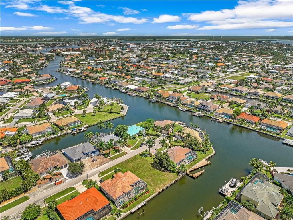 931 Ivory CT MARCO ISLAND, FL 34145