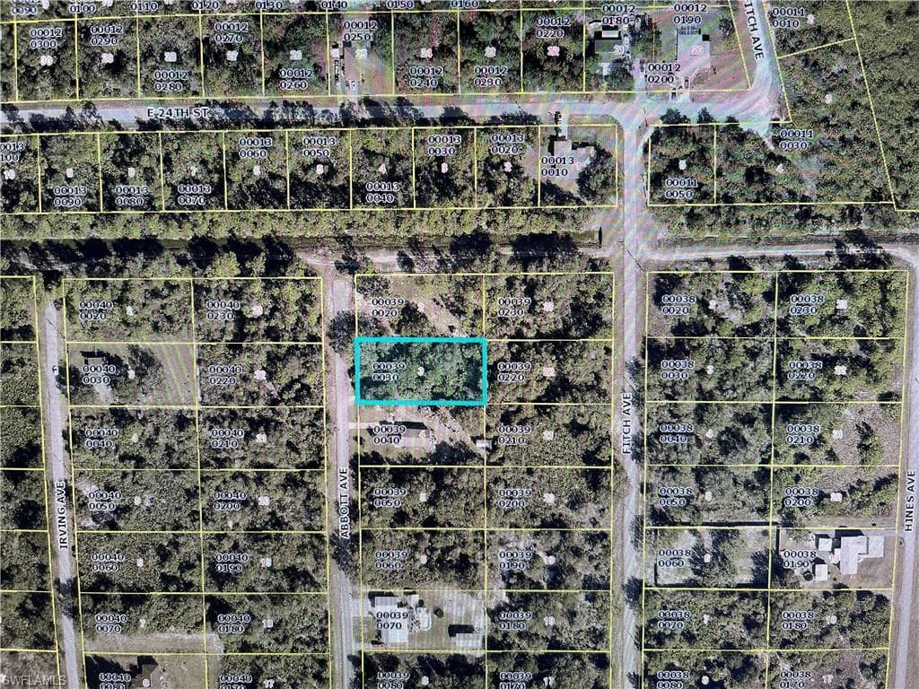 2318 Abbott AVE ALVA, FL 33920